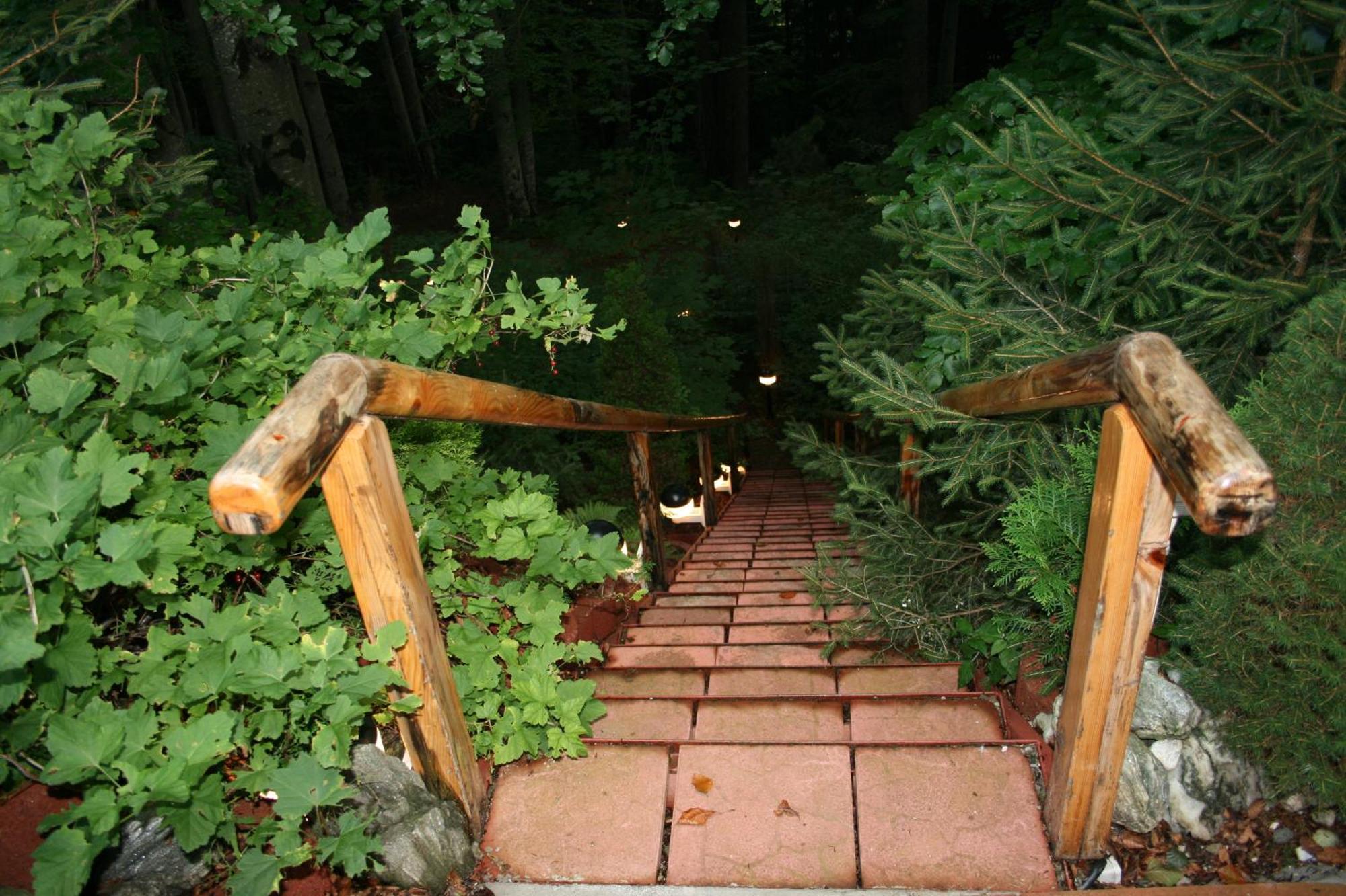Club-Austria Residence (Adults Only) Busteni Exterior photo